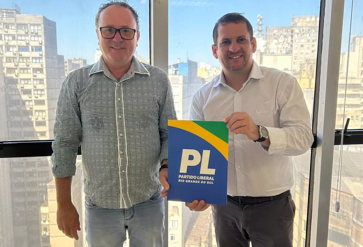 Vereador do PL de Quinze de Novembro Visita Sede do Partido Liberal RS